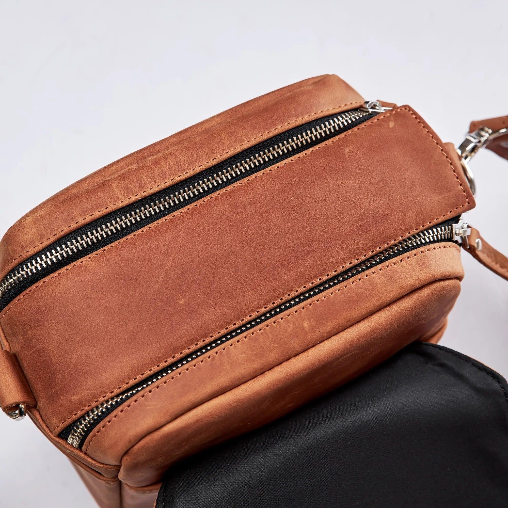 Vintage Buckle Closure Adjustable Strap Camera Crossbody Bag